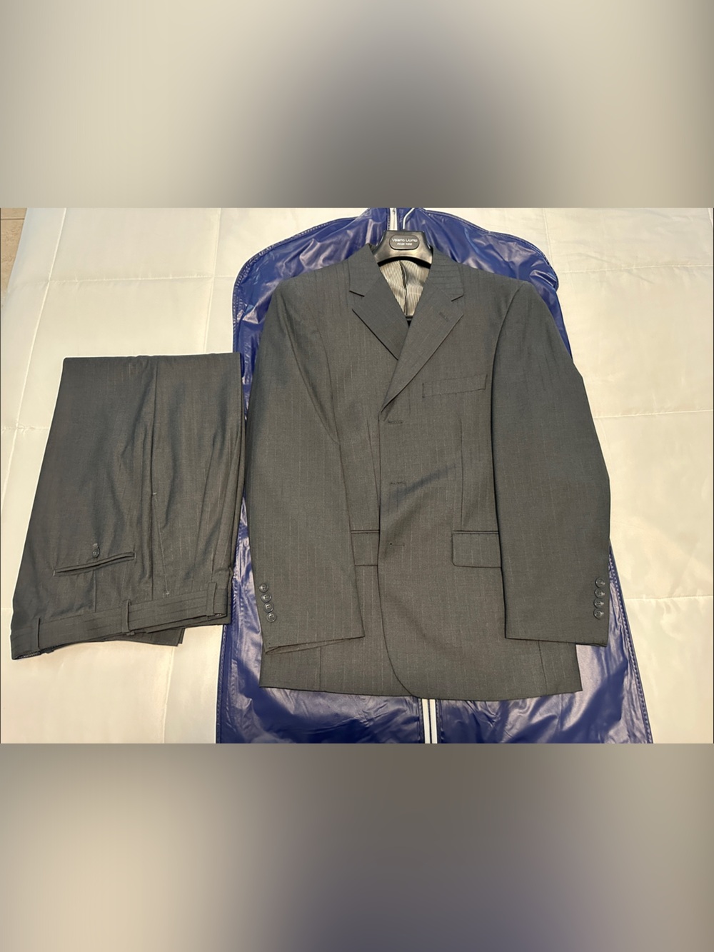 Men's Charcoal Two-Piece Suit - Classic Tailored Blazer & Trousers